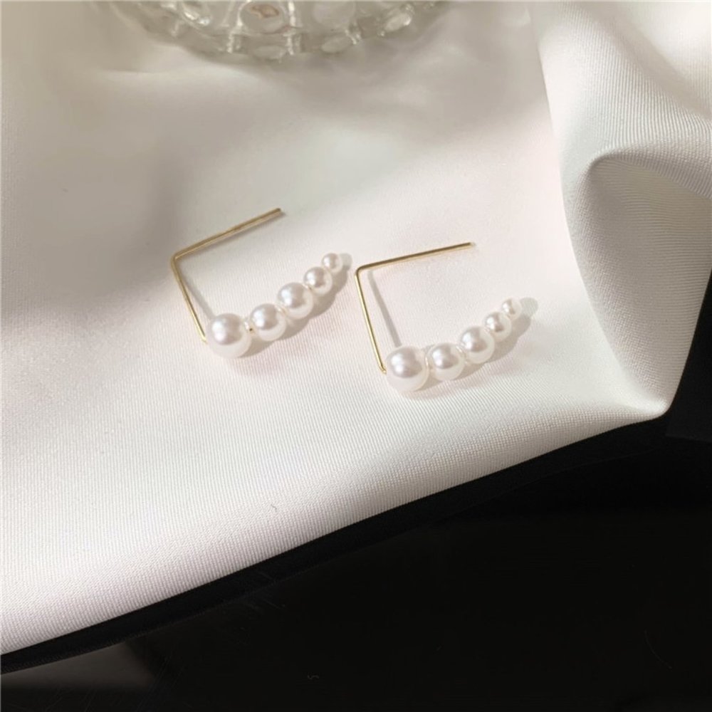 Pearls Wire Earrings Elegant Dainty - Picture 9 of 14